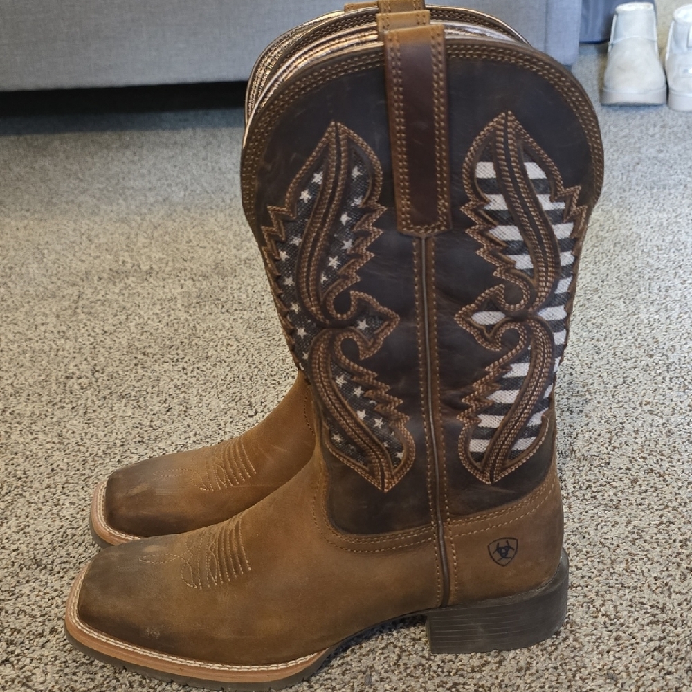 Ariat Tan Leather Cowboy Boots